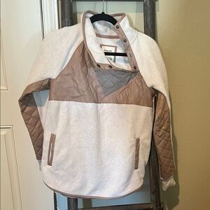 Abercrombie & Fitch Tan and Cream Fleece Pullover